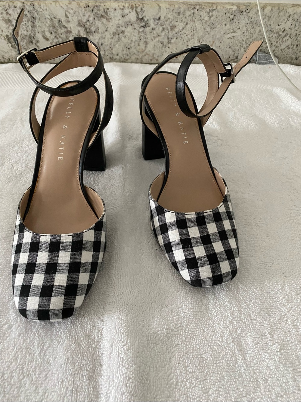 NEW Kelly & Katie Black/White Gingham Ankle-Strap Block Heel Sandals SZ 8
